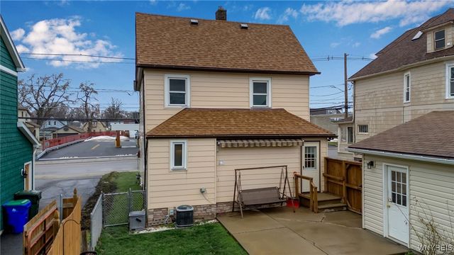 24 Lake Ave, Hamburg, NY 14219