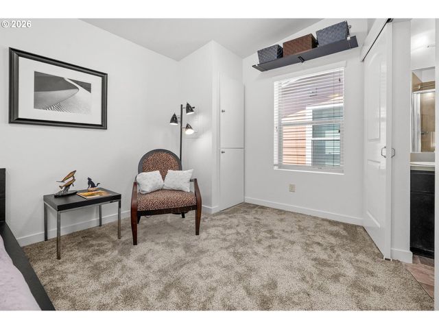 4319 Se DIVISION St B, Portland, OR 97206