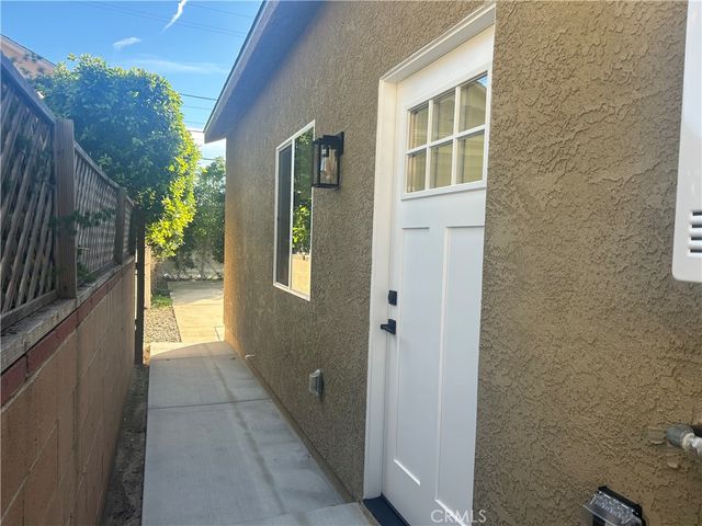 11052 Emelita St., North Hollywood, CA 91601