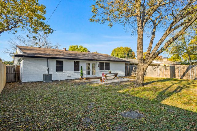 2708 Driftwood Drive, Mesquite, TX 75150