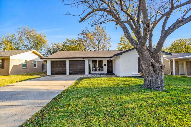 2708 Driftwood Drive, Mesquite, TX 75150