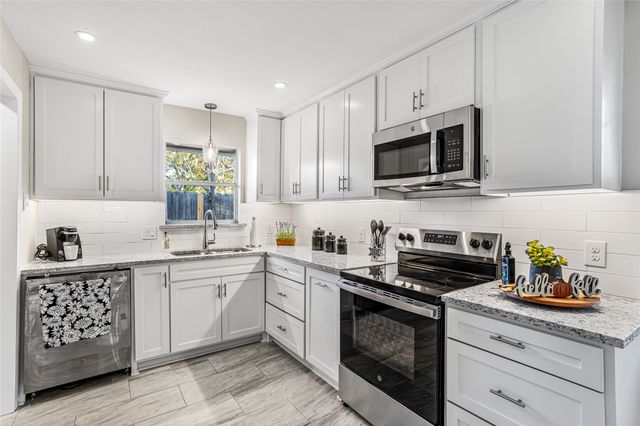 2708 Driftwood Drive, Mesquite, TX 75150