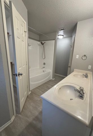 4300 Maggie DR, Killeen, TX 76549