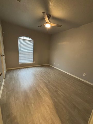 4300 Maggie DR, Killeen, TX 76549