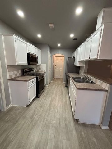 4300 Maggie DR, Killeen, TX 76549