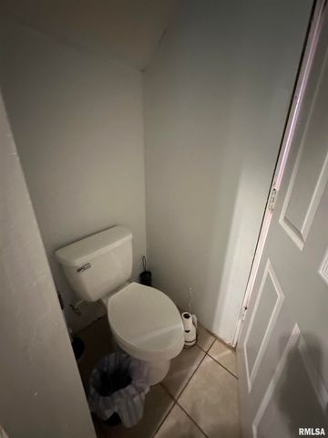 1305 NE MONROE Street, Peoria, IL 61603