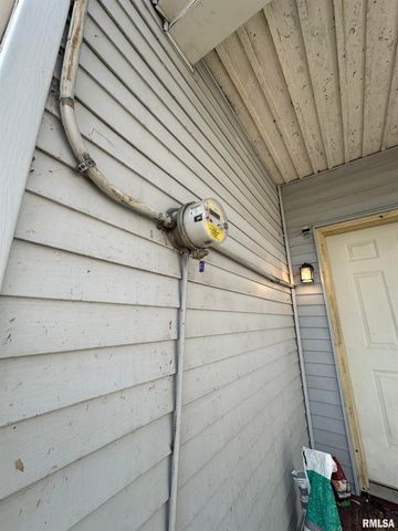 1305 NE MONROE Street, Peoria, IL 61603