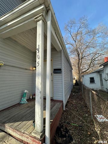 1305 NE MONROE Street, Peoria, IL 61603