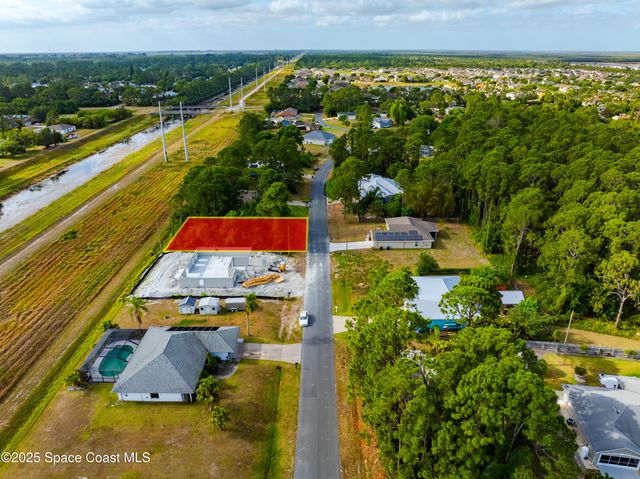 1282 Seeley Circle NW, Palm Bay, FL 32907