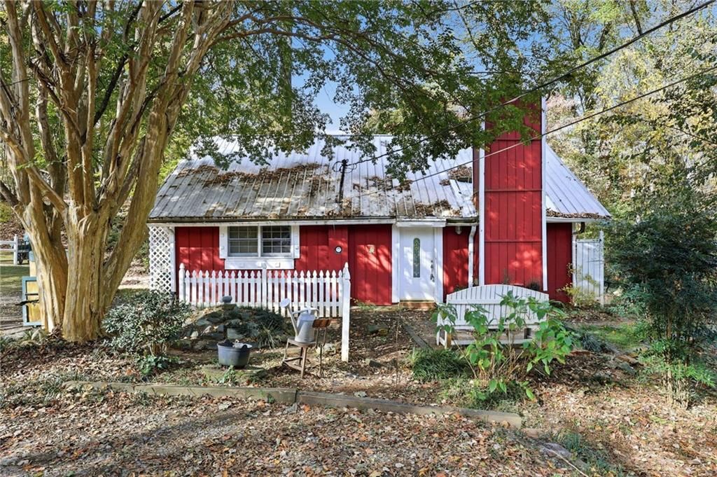 9060 Ruby Lane, Gainesville, GA 30506