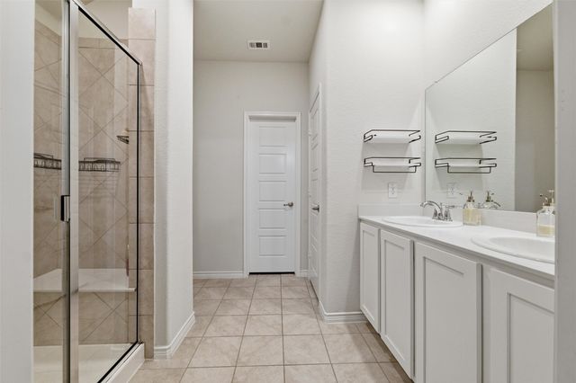 123 Arborside Drive, Waxahachie, TX 75165