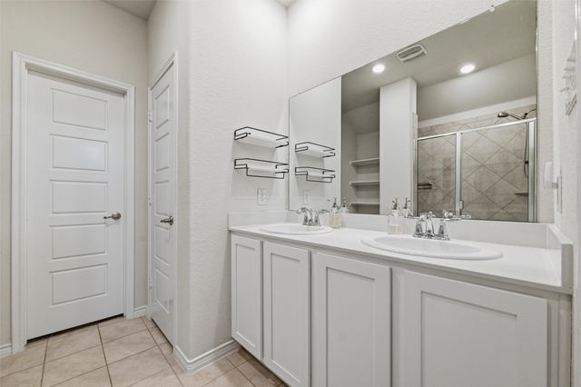 123 Arborside Drive, Waxahachie, TX 75165