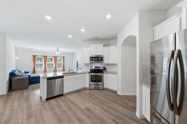 123 Arborside Drive, Waxahachie, TX 75165