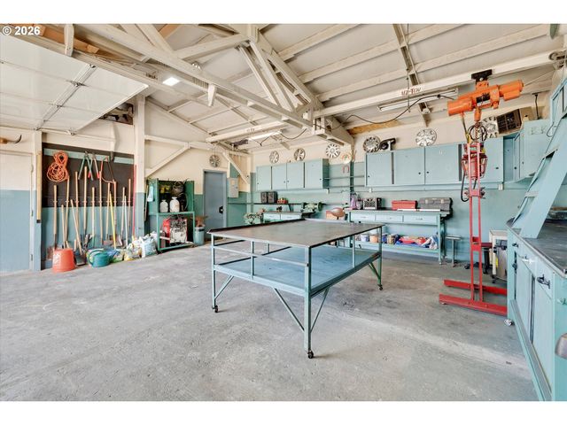 18149 Se PINE St, Portland, OR 97233