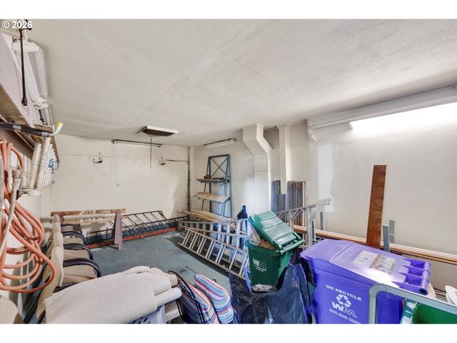 18149 Se PINE St, Portland, OR 97233