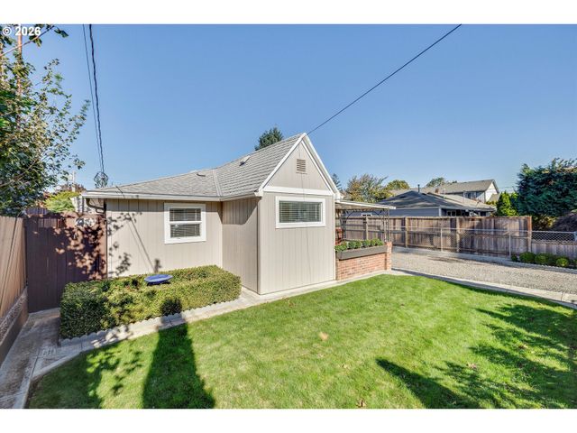 18149 Se PINE St, Portland, OR 97233