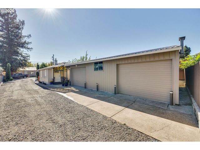 18149 Se PINE St, Portland, OR 97233