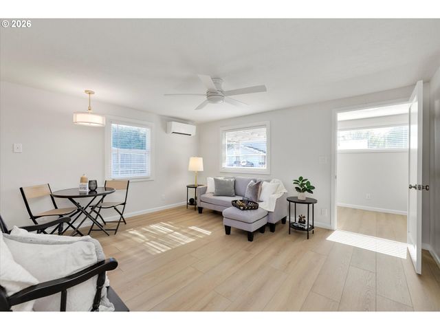 18149 Se PINE St, Portland, OR 97233