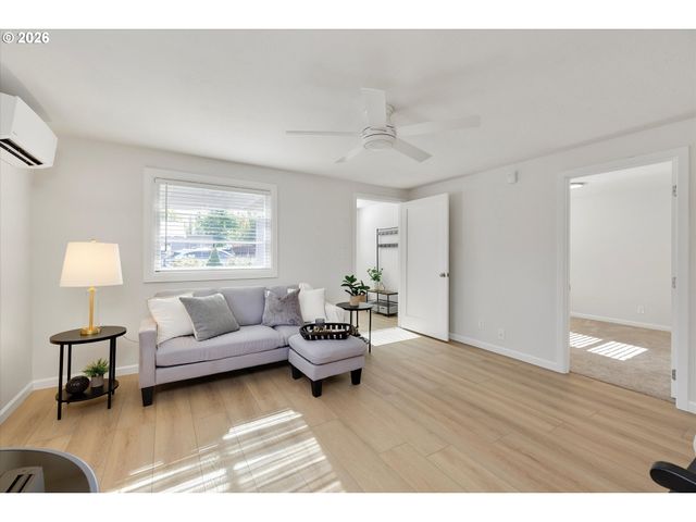 18149 Se PINE St, Portland, OR 97233