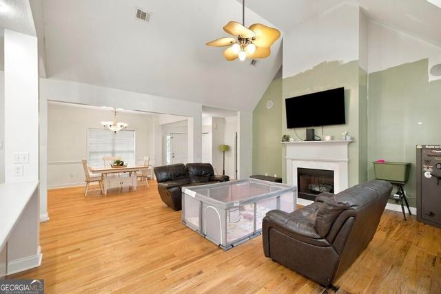 207 Crestview Trace, Gray, GA 31032