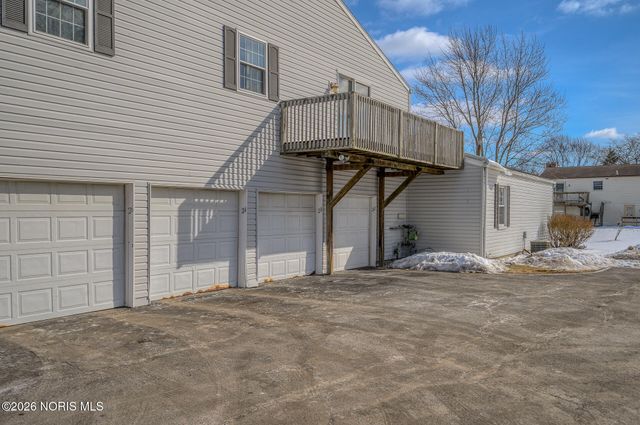 160 Quail Road, 28, Perrysburg, OH 43551
