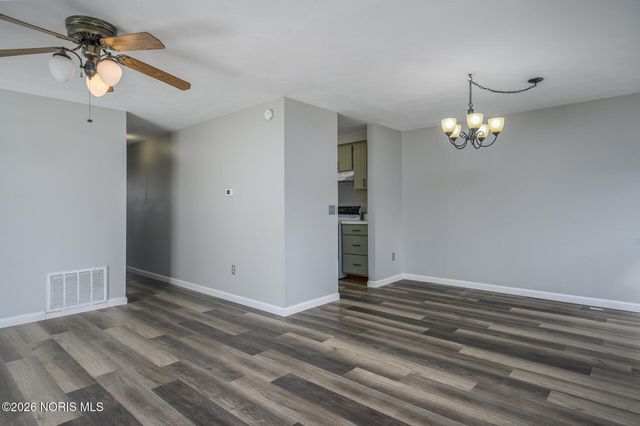 160 Quail Road, 28, Perrysburg, OH 43551