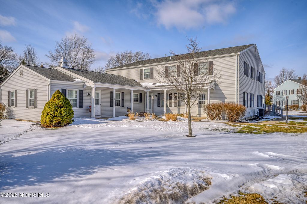 160 Quail Road, 28, Perrysburg, OH 43551