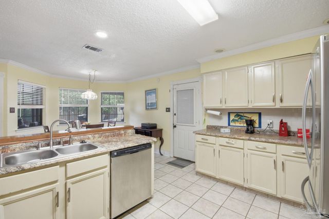 3781 Nobles St, Pensacola, FL 32514