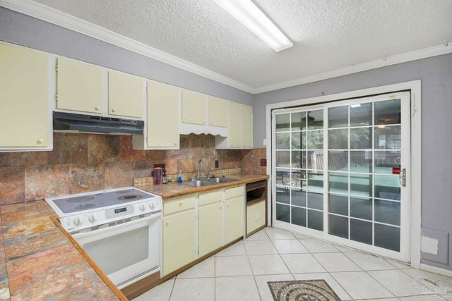 3781 Nobles St, Pensacola, FL 32514