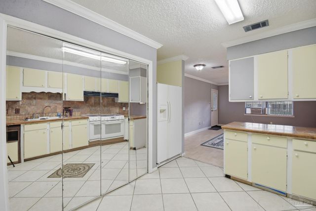 3781 Nobles St, Pensacola, FL 32514