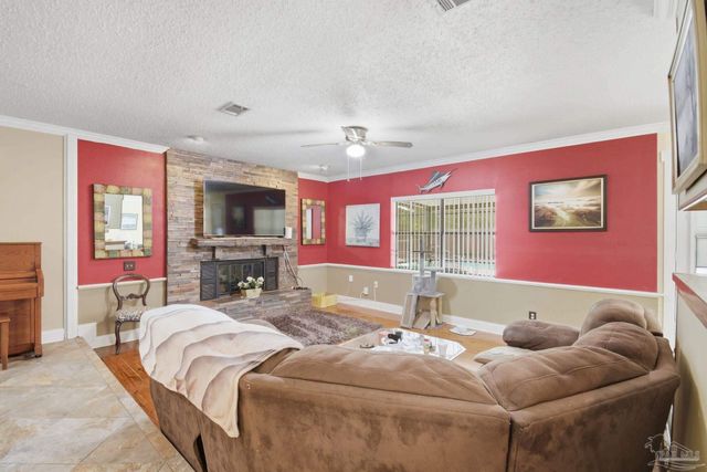 3781 Nobles St, Pensacola, FL 32514