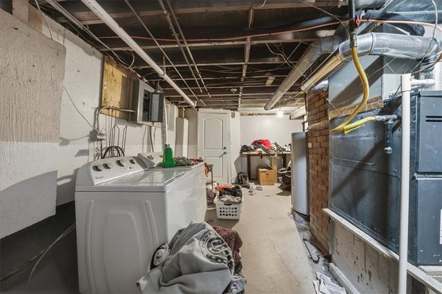 5910 N Park Avenue, Gladstone, MO 64118