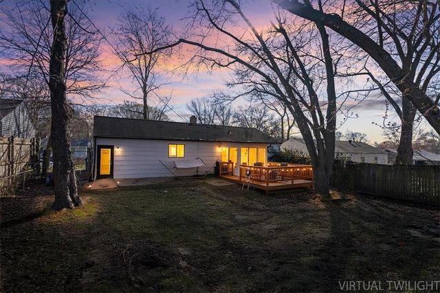 5910 N Park Avenue, Gladstone, MO 64118