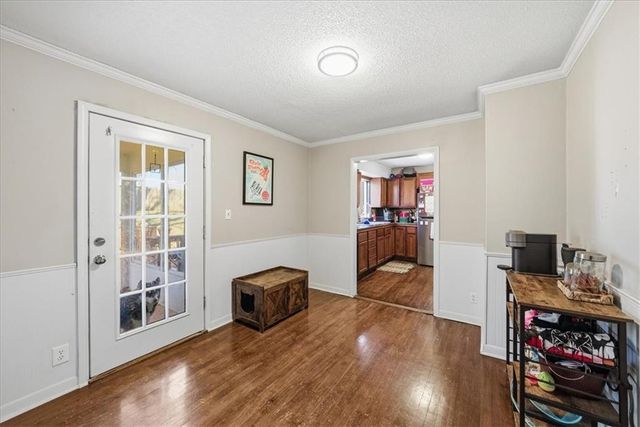 5910 N Park Avenue, Gladstone, MO 64118