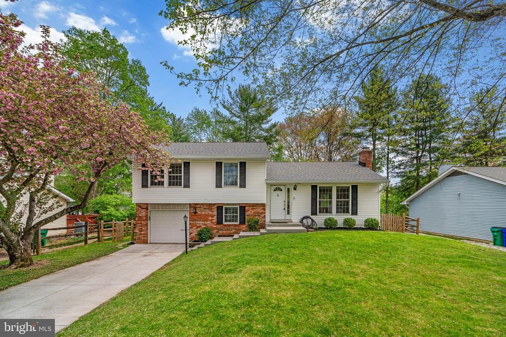 Image 1 of property listing at 6226 SATINWOOD DRIVE, Columbia, MD 21044