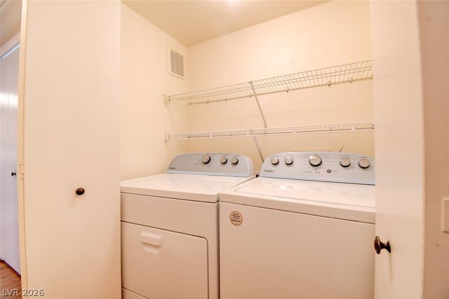 1900 Villa Palms Court 102, Las Vegas, NV 89128