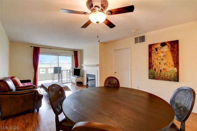 1900 Villa Palms Court 102, Las Vegas, NV 89128