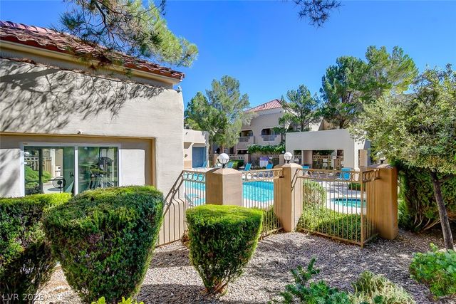 1900 Villa Palms Court 102, Las Vegas, NV 89128