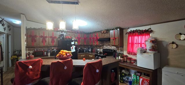 2089 Vz County Road 3502, Wills Point, TX 75169