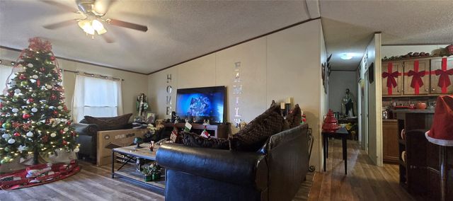 2089 Vz County Road 3502, Wills Point, TX 75169