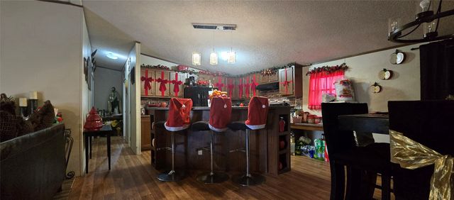 2089 Vz County Road 3502, Wills Point, TX 75169