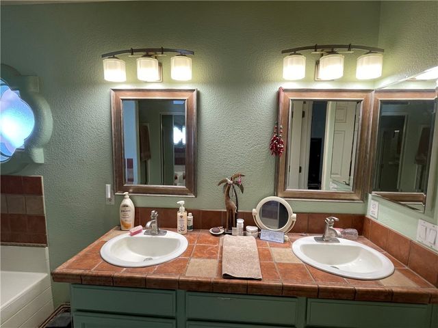 2405 N Clack Canyon Road, Kingman, AZ 86409