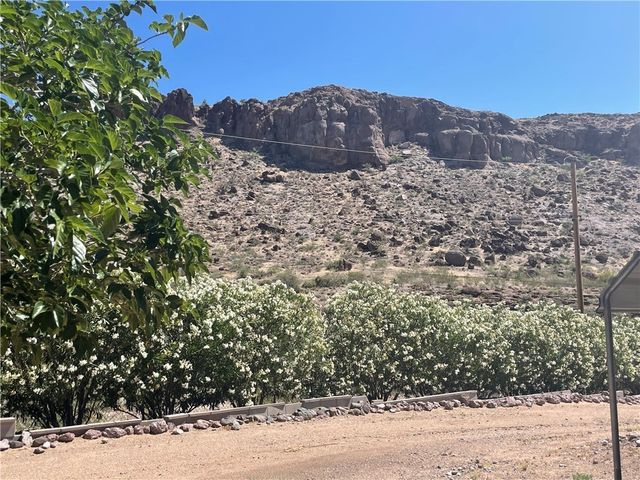 2405 N Clack Canyon Road, Kingman, AZ 86409