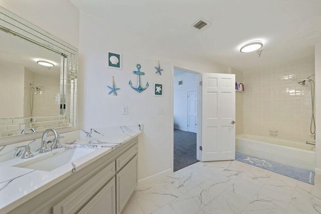 950 E Hwy 98 6081, Destin, FL 32541