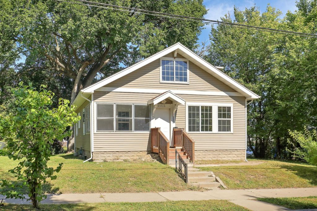 2316 24th Avenue N, Minneapolis, MN 55411
