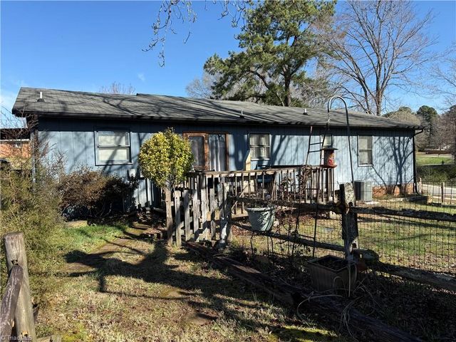 4151 Valley Ridge Drive, Trinity, NC 27370