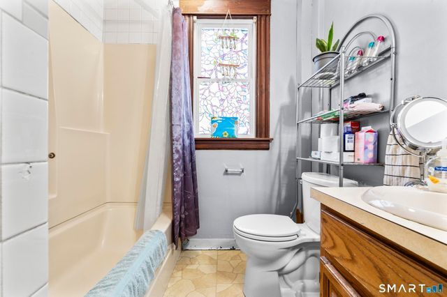 33 Kenney Street, Bristol, CT 06010