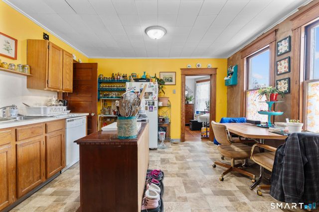 33 Kenney Street, Bristol, CT 06010