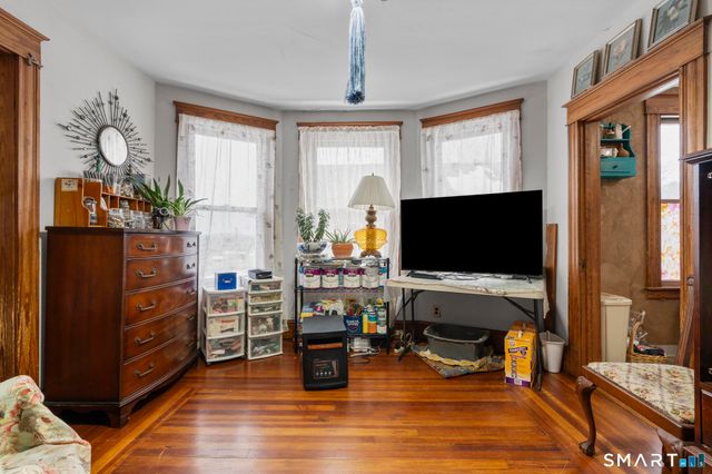 33 Kenney Street, Bristol, CT 06010