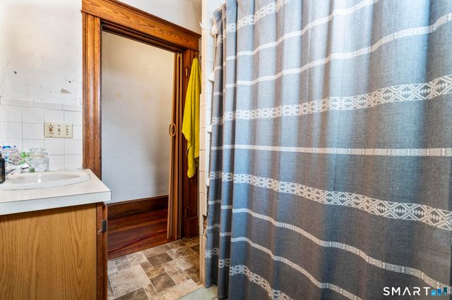 33 Kenney Street, Bristol, CT 06010